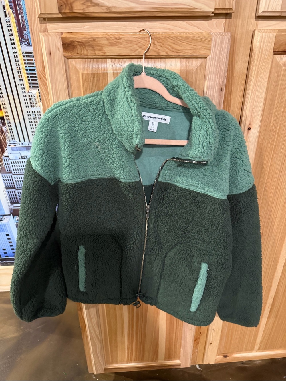 Amazon Essentials Two-Tone Green Sherpa Zip Jacket